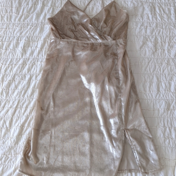 🆕🌿GOLD SHIMMER DRESS🌿 - Picture 2 of 10